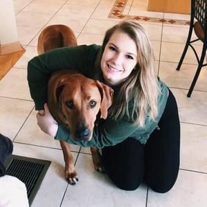 Meet your Posher, Elise